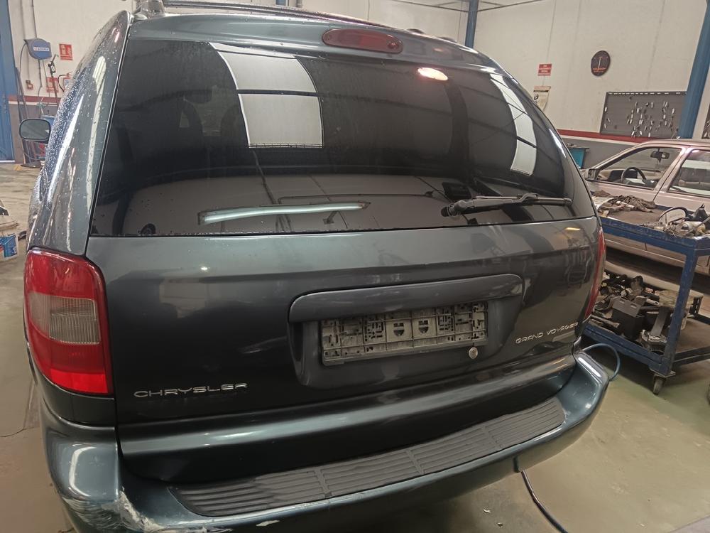 CHRYSLER VOYAGER 2000 2.5 D MT 143CV