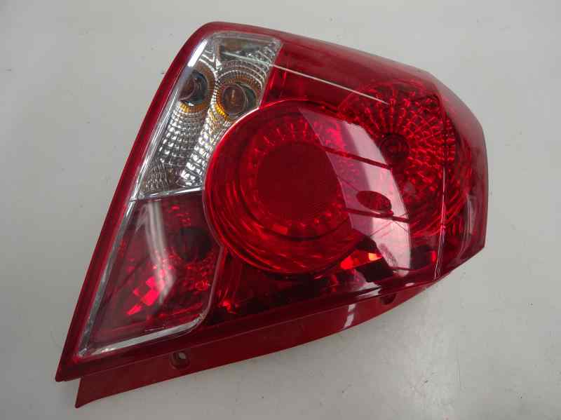 PILOTO TRASERO IZQUIERDO DAEWOO KALOS 1.4 MT 94CV