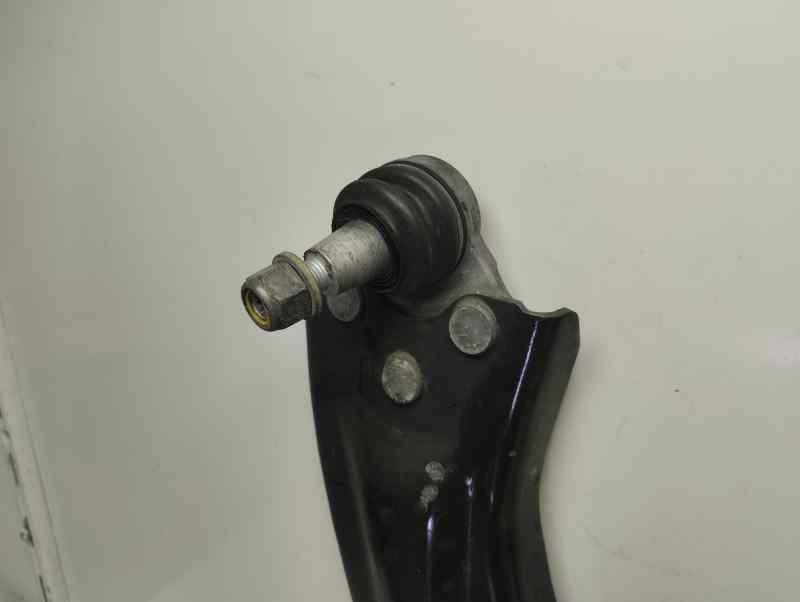 BRAZO SUSPENSION INFERIOR DELANTERO DERECHO RENAULT CLIO 1.5 MT 101CV