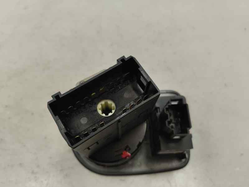 MANDO LUCES SEAT IBIZA 1.6 TDI MT 90CV