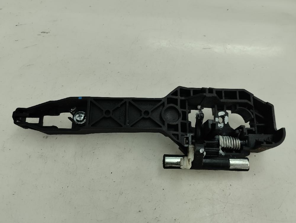 SOPORTE MANETA EXTERIOR DELANTERA IZQUIERDA HYUNDAI I10 1.3 MT 87CV | 64KW