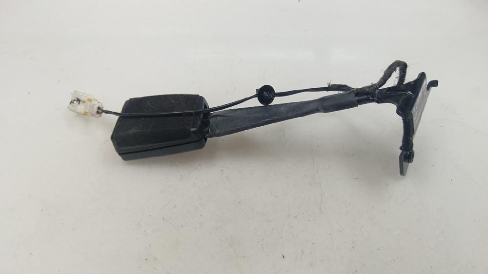ANCLAJE CINTURON DELANTERO DERECHO CITROEN C4 CACTUS 1.2 MT 110CV | 81KW