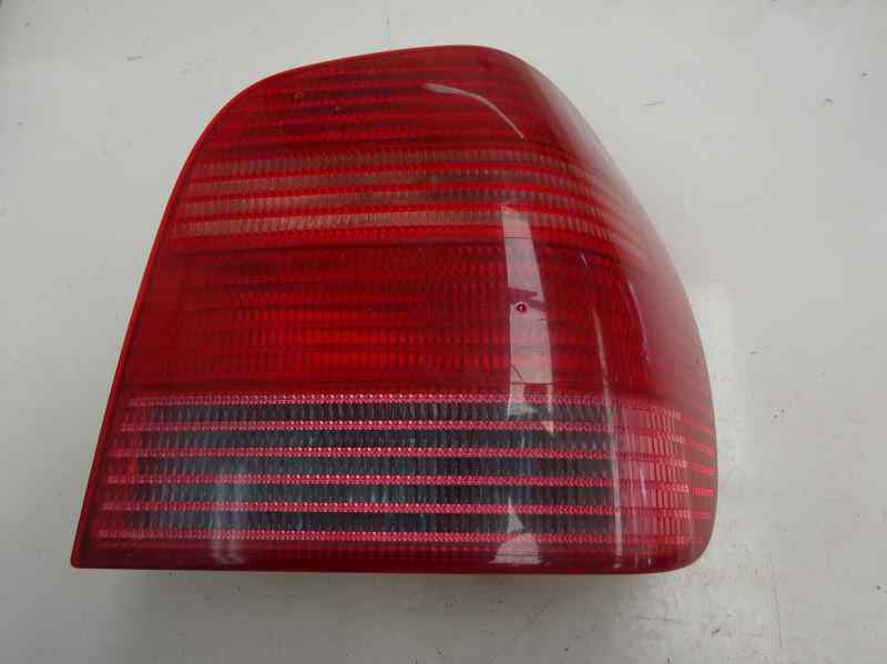 PILOTO TRASERO DERECHO VOLKSWAGEN POLO 1.4 MT 60CV | 44KW