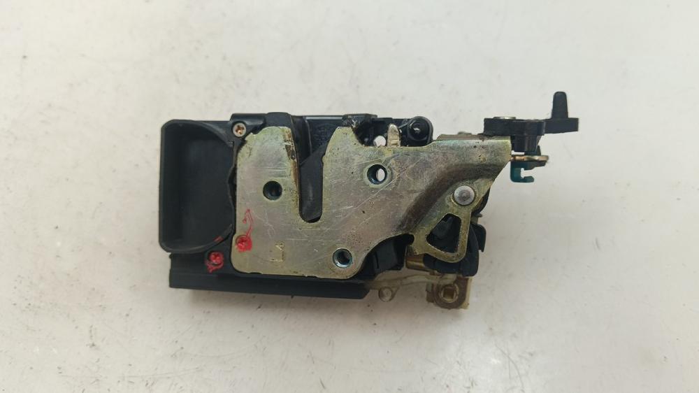 CERRADURA PUERTA TRASERA IZQUIERDA DAEWOO NUBIRA 1.6 MT 109CV