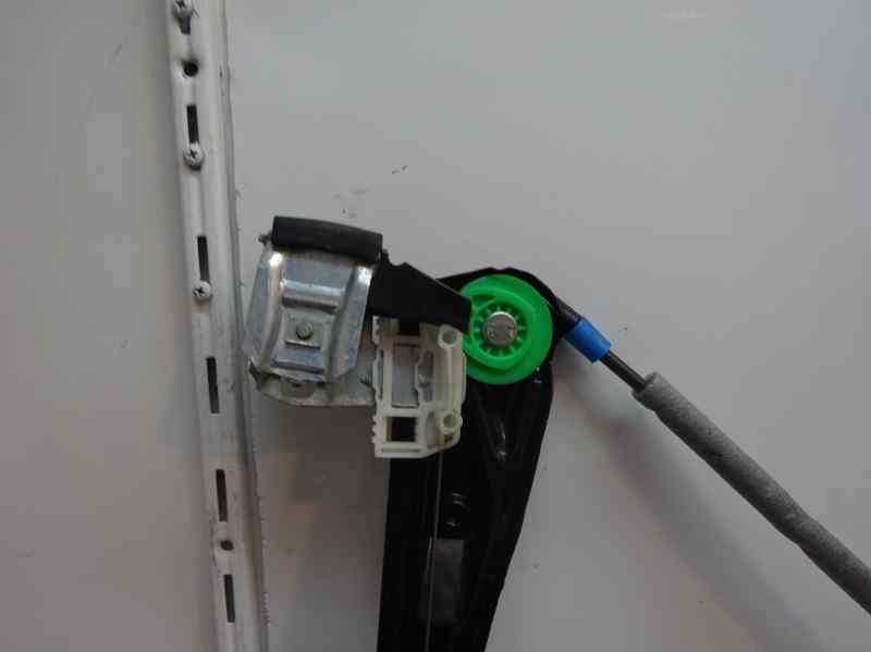ELEVALUNAS DELANTERO DERECHO JAGUAR STYPE 2.7 D MT 207CV