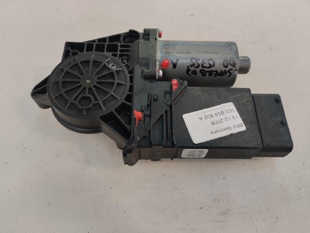 MOTOR ELEVALUNAS DELANTERO DERECHO SKODA SUPERB 2.0 TDI MT 140CV | 103KW