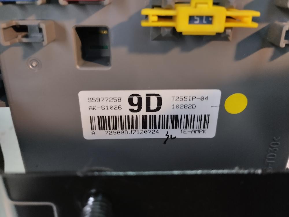 CAJA RELES FUSIBLES CHEVROLET AVEO 1.4 MT 101CV | 74KW