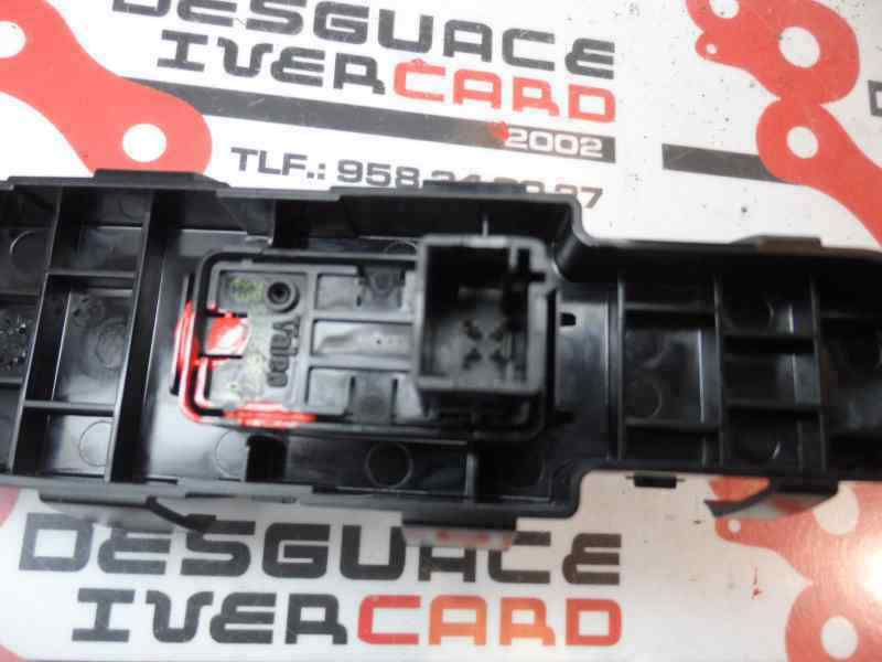 MANDO ELEVALUNAS DELANTERO DERECHO CITROEN C4 2007 1.6 AMT 109CV | 80KW