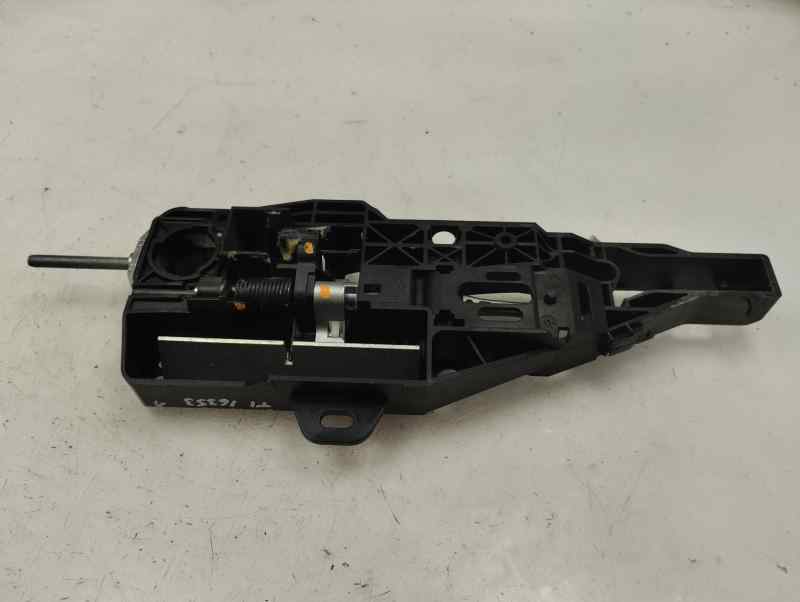 SOPORTE MANETA EXTERIOR PUERTA TRASERA IZQUIERDA RENAULT CAPTUR 1.2 AMT 120CV | 85KW