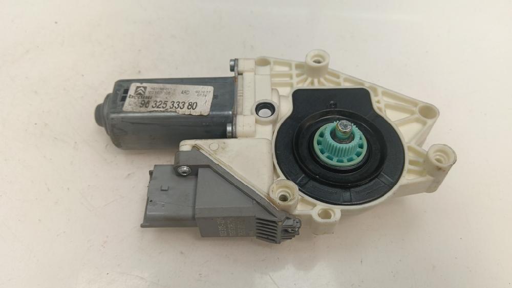 MOTOR ELEVALUNAS TRASERO DERECHO CITROEN C5 2007 2.0 MT 140CV | 103KW