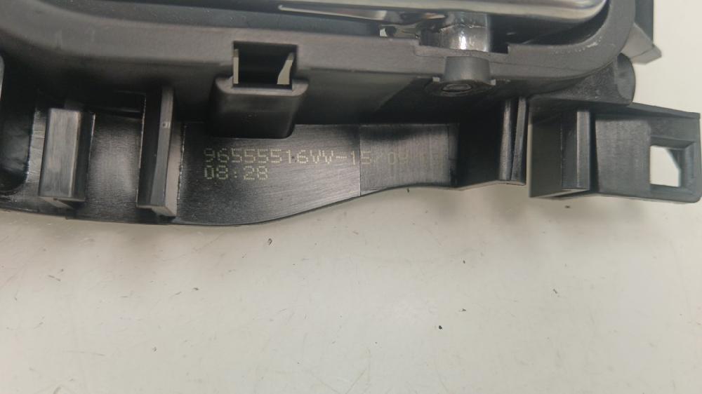 MANETA INTERIOR TRASERA DERECHA PEUGEOT 208 1.2 VTI ETG 82CV
