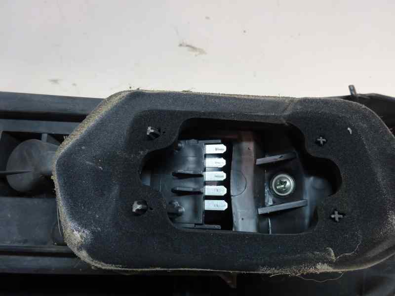 PILOTO TRASERO DERECHO OPEL CORSA 1.3 CDTI MT 70CV | 51KW