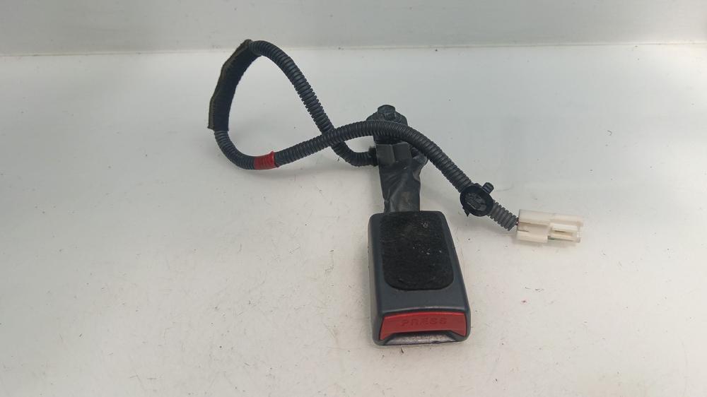 ANCLAJE CINTURON DELANTERO IZQUIERDO KIA CEED 1.4 MT 90CV | 66KW