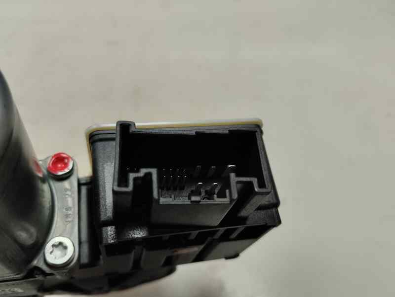 MOTOR ELEVALUNAS DELANTERO DERECHO SEAT ARONA 1.0 AMT 110CV | 81KW