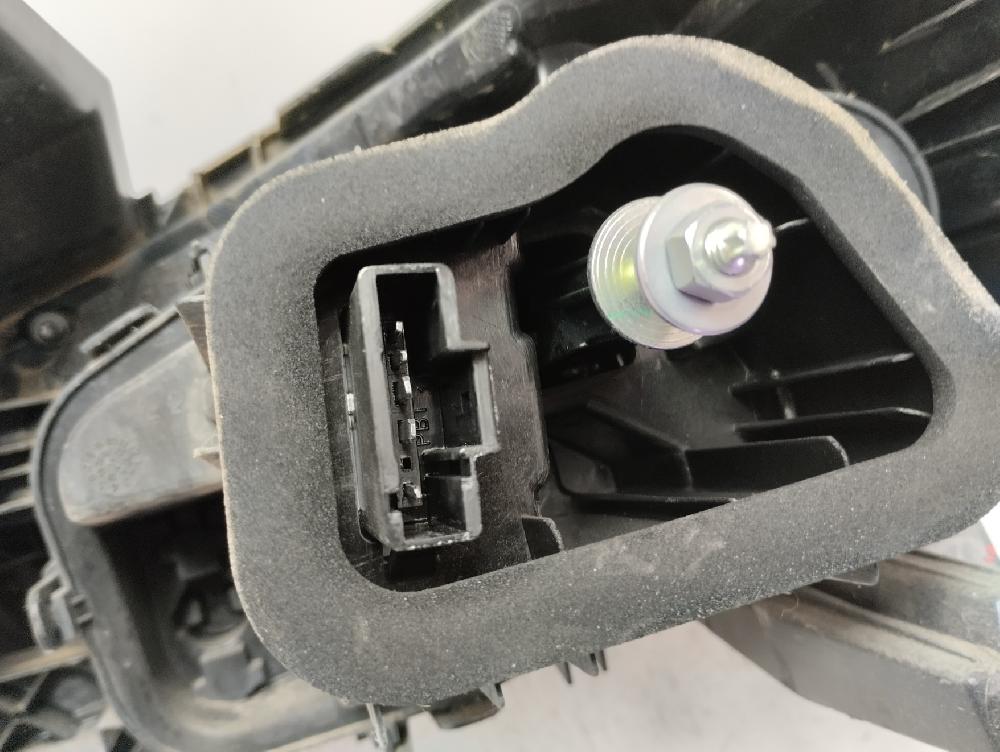 PILOTO TRASERO IZQUIERDO OPEL CORSA 2020 1.2 MT 100CV | 74KW