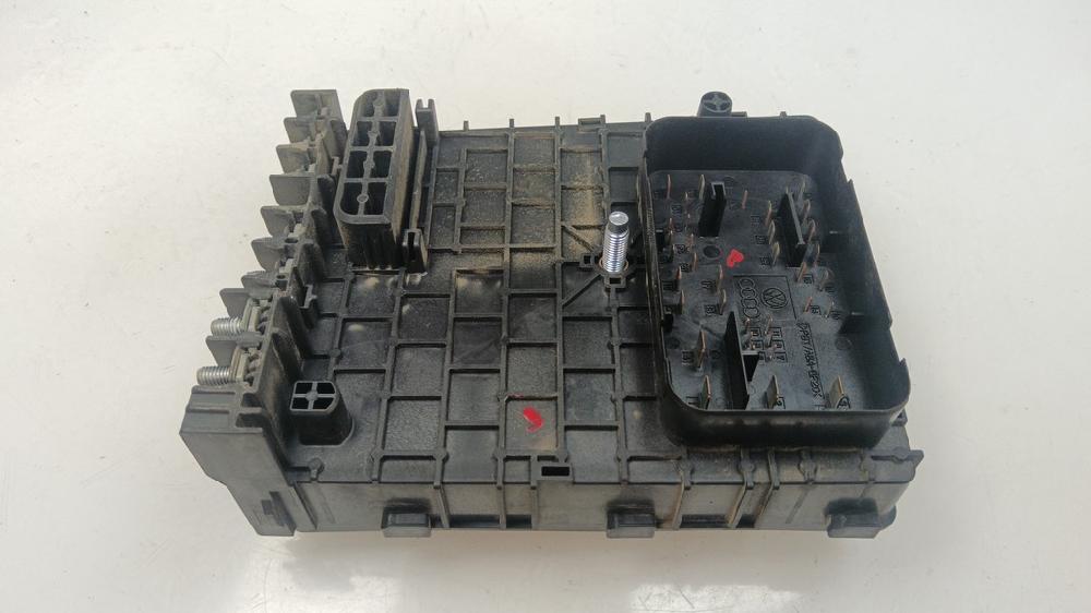 CAJA RELES FUSIBLES VOLKSWAGEN PASSAT 2.0 TDI DSG 140CV | 103KW