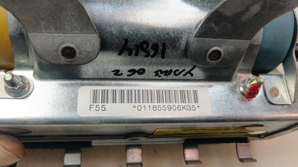 AIRBAG DELANTERO DERECHO TOYOTA YARIS 1.4 D-4D MMT 89CV