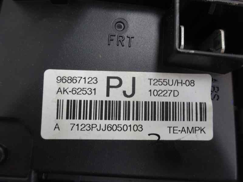 CAJA RELES FUSIBLES CHEVROLET AVEO 1.4 MT 101CV | 74KW