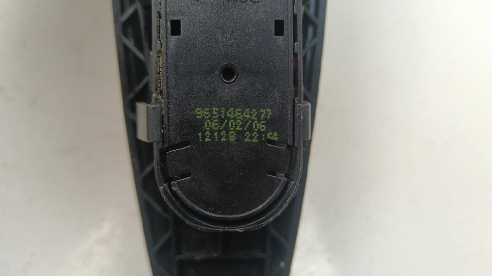 MANDO ELEVALUNAS DELANTERO IZQUIERDO CITROEN C4 2006 1.4 MT 88CV | 65KW