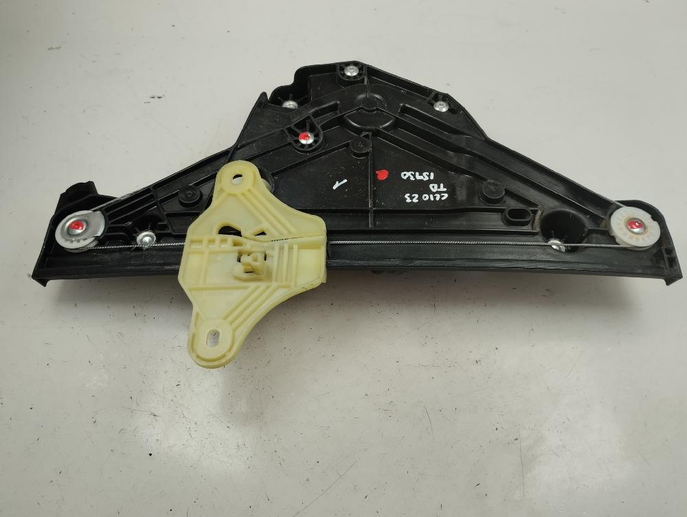 ELEVALUNAS TRASERO DERECHO RENAULT CLIO 1.0 MT 101CV