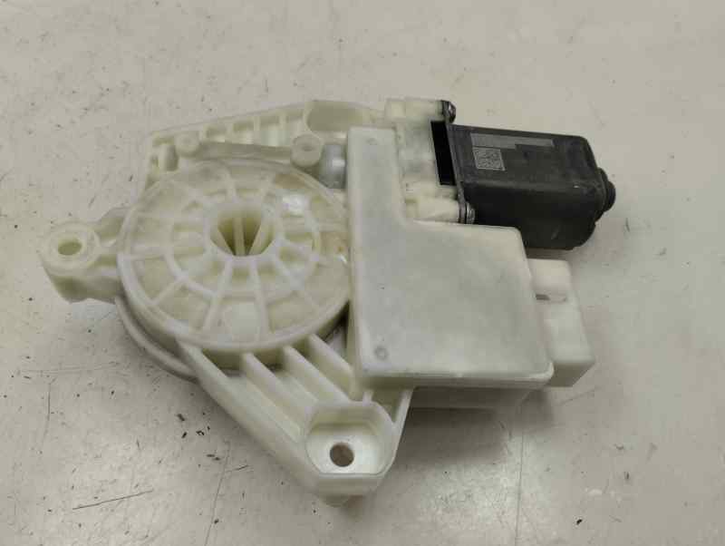 MOTOR ELEVALUNAS DELANTERO IZQUIERDO SKODA FABIA 1.0 MT 75CV