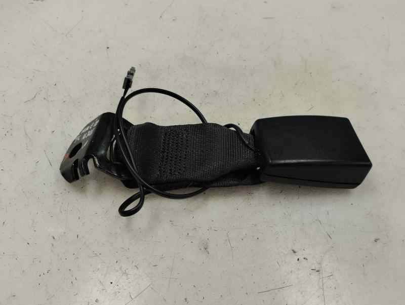 ANCLAJE CINTURON TRASERO CENTRAL OPEL CORSA 1.4 MT 90CV | 66KW