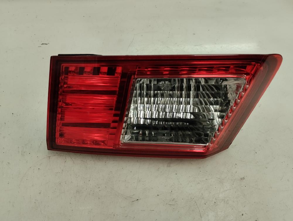 PILOTO TRASERO DERECHO INTERIOR HONDA ACCORD 2.0 MT 156CV | 115KW
