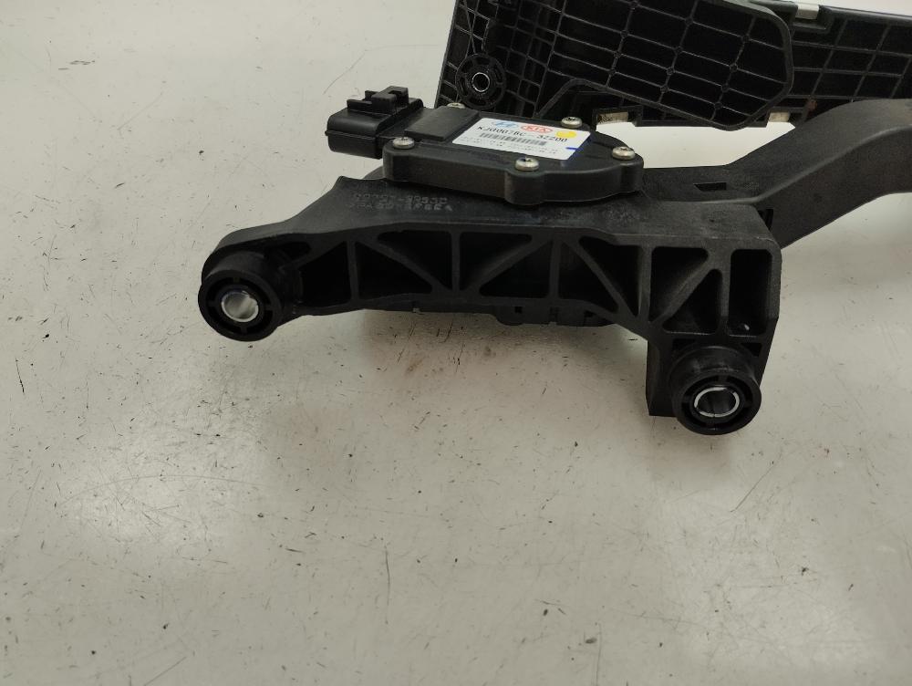 POTENCIOMETRO PEDAL HYUNDAI I40 1.7 CRDI MT 141CV