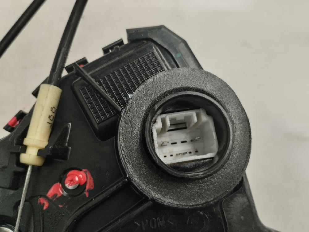 CERRADURA PUERTA DELANTERA DERECHA TOYOTA VERSO 2.0 D-4D MT 128CV