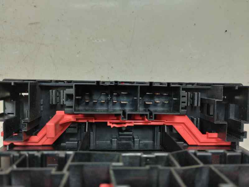 CAJA RELES FUSIBLES VOLKSWAGEN GOLF PLUS 1.9 AMT 105CV | 77KW