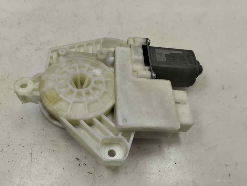 MOTOR ELEVALUNAS TRASERO IZQUIERDO SKODA FABIA 1.0 MT 75CV