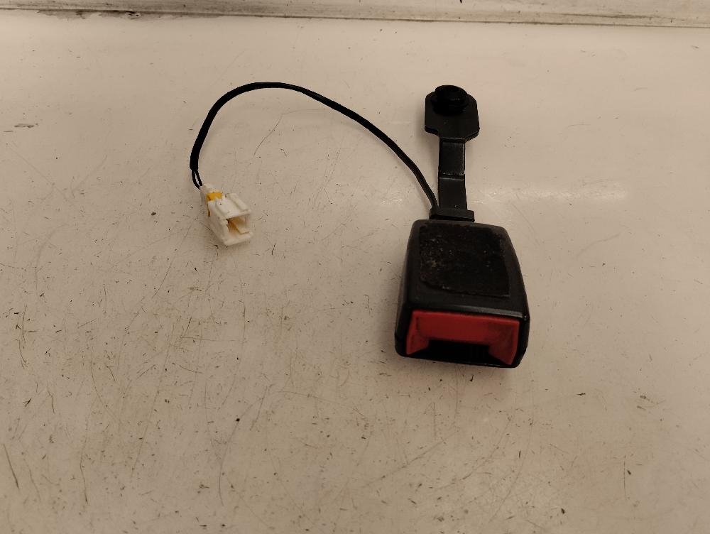 ANCLAJE CINTURON DELANTERO IZQUIERDO CITROEN C3 1.2 MT 82CV | 60KW