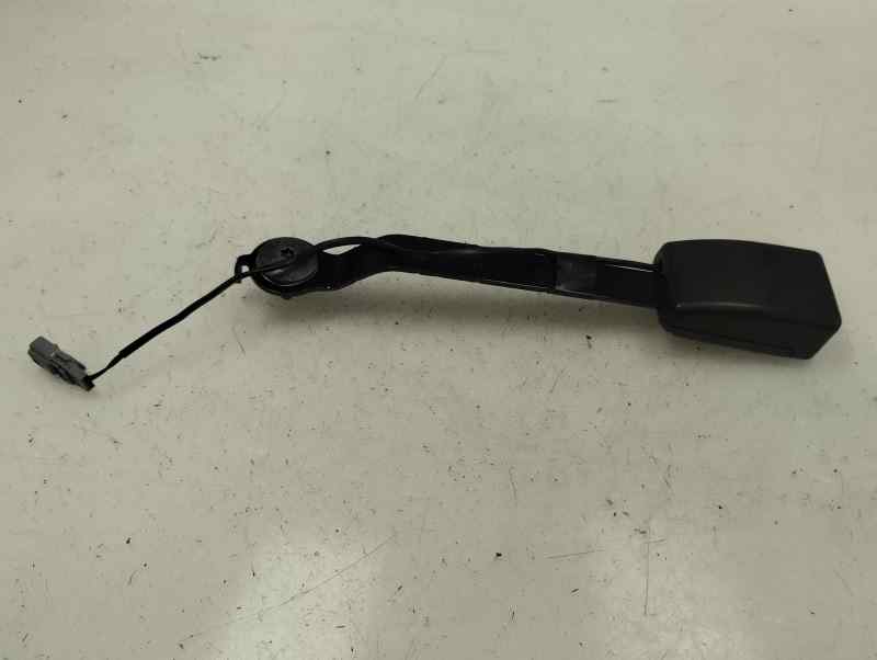 ANCLAJE CINTURON DELANTERO IZQUIERDO RENAULT CLIO 0.9 TSE MT 90CV