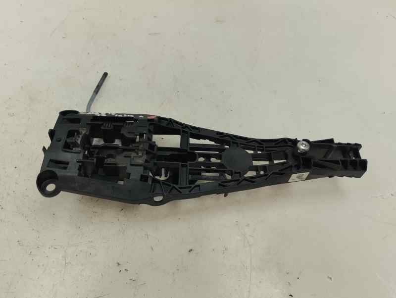 SOPORTE MANETA EXTERIOR PUERTA TRASERA DERECHA OPEL CORSA 1.4 MT 90CV | 66KW