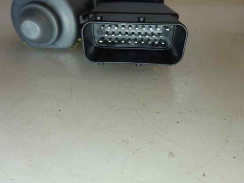 MOTOR ELEVALUNAS DELANTERO DERECHO VOLKSWAGEN GOLF 1.9 TDI MT 90CV