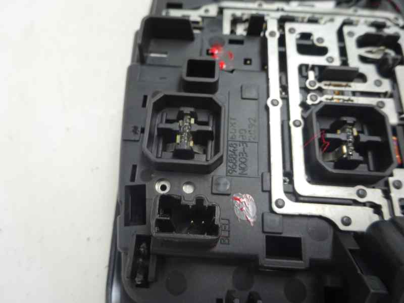 LUZ INTERIOR PEUGEOT 508 2012 2.0 HDI MT 140CV