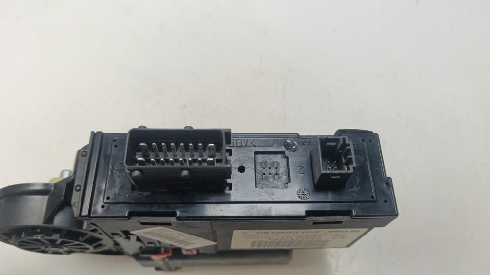 MOTOR ELEVALUNAS DELANTERO IZQUIERDO PEUGEOT 307 2.0 HDI MT 90CV
