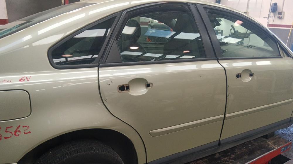 PUERTA TRASERA DERECHA VOLVO S40 2.0 MT 136CV | 100KW