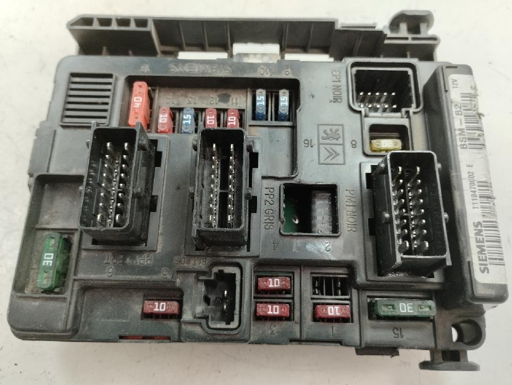 CAJA RELES FUSIBLES PEUGEOT PARTNER 2.0 HDI MT 90CV