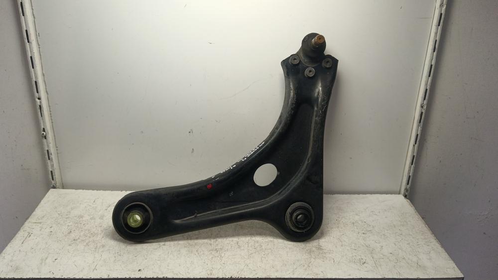 BRAZO SUSPENSION INFERIOR DELANTERO IZQUIERDO CITROEN C4 CACTUS 1.6 MT 99CV | 73KW