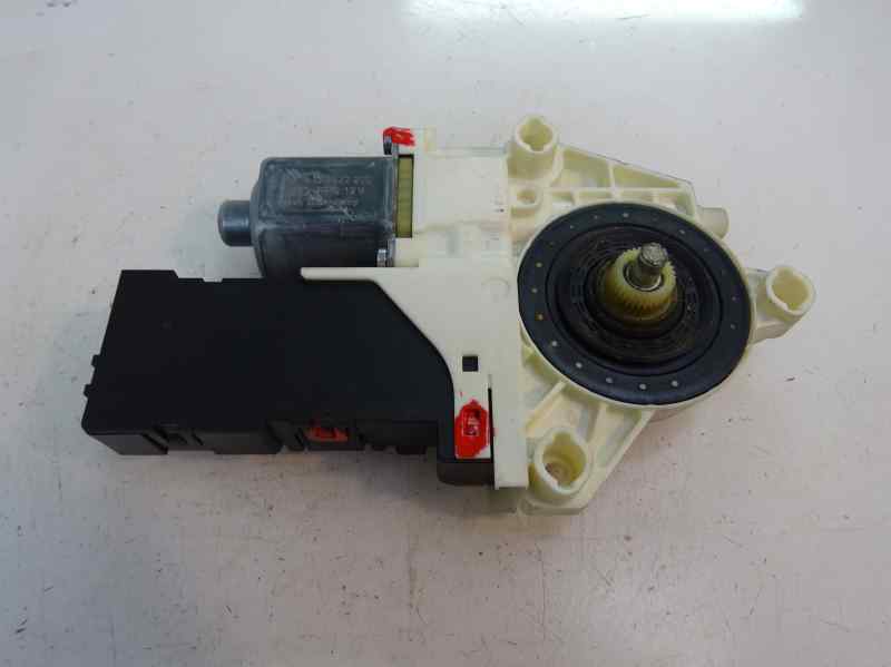 MOTOR ELEVALUNAS DELANTERO IZQUIERDO PEUGEOT 407 1.6 HDI MT 109CV