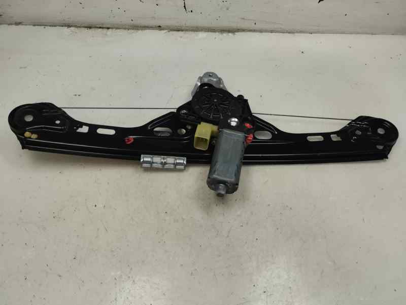ELEVALUNAS TRASERO DERECHO MERCEDES BENZ CLASE C 2003 2.2 MT 143CV | 105KW