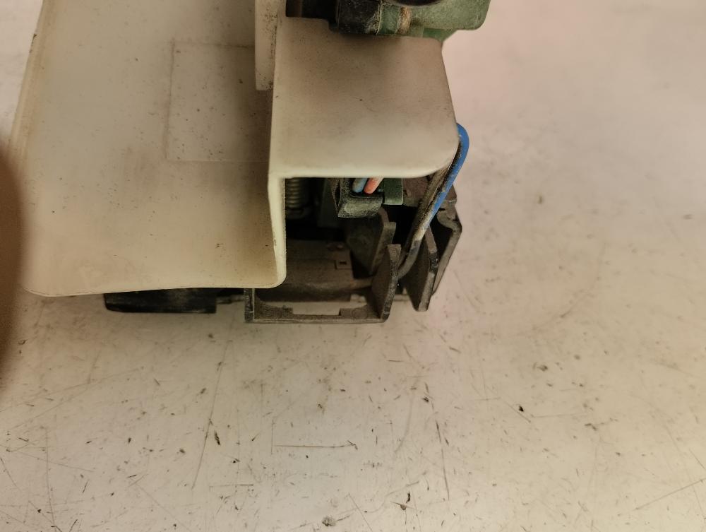 CERRADURA PUERTA TRASERA DERECHA VOLKSWAGEN PASSAT 1.9 TDI 6MT 130CV