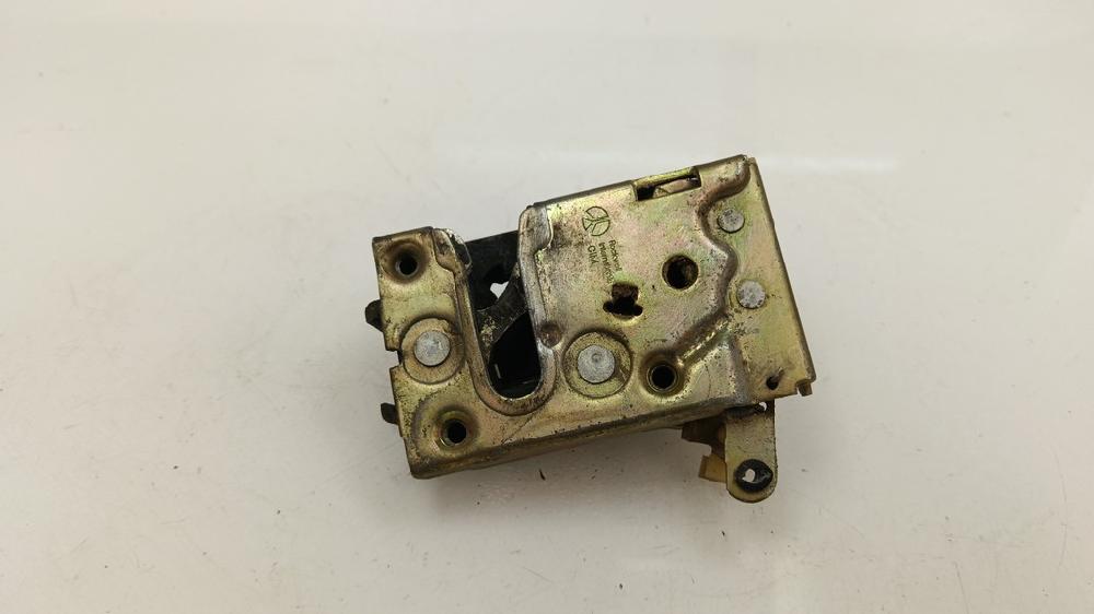 CERRADURA PUERTA DELANTERA DERECHA PEUGEOT 205 1.8 MT 60CV | 44KW