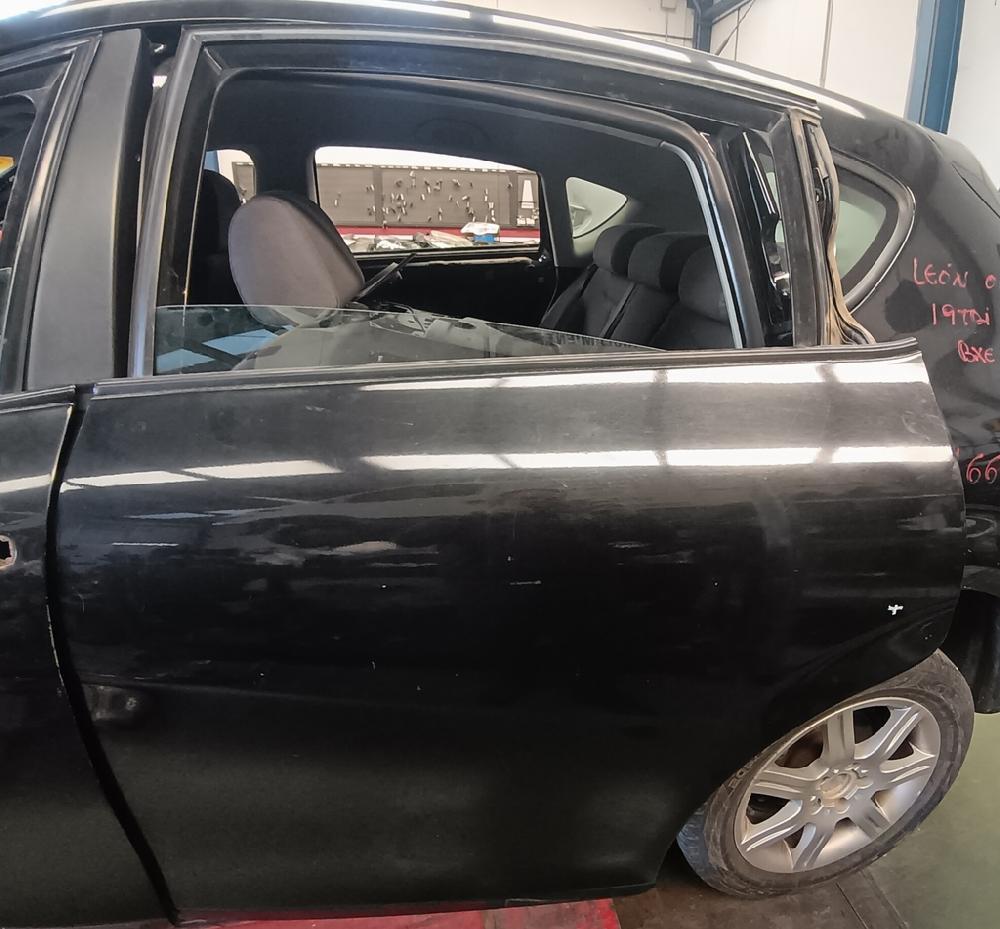 PUERTA TRASERA IZQUIERDA SEAT LEON 1.9 TDI 105CV DIESEL