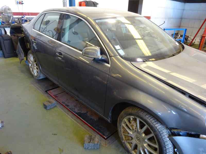 SALPICADERO VOLKSWAGEN JETTA 1.9 TDI BLUEMOTION MT 105CV