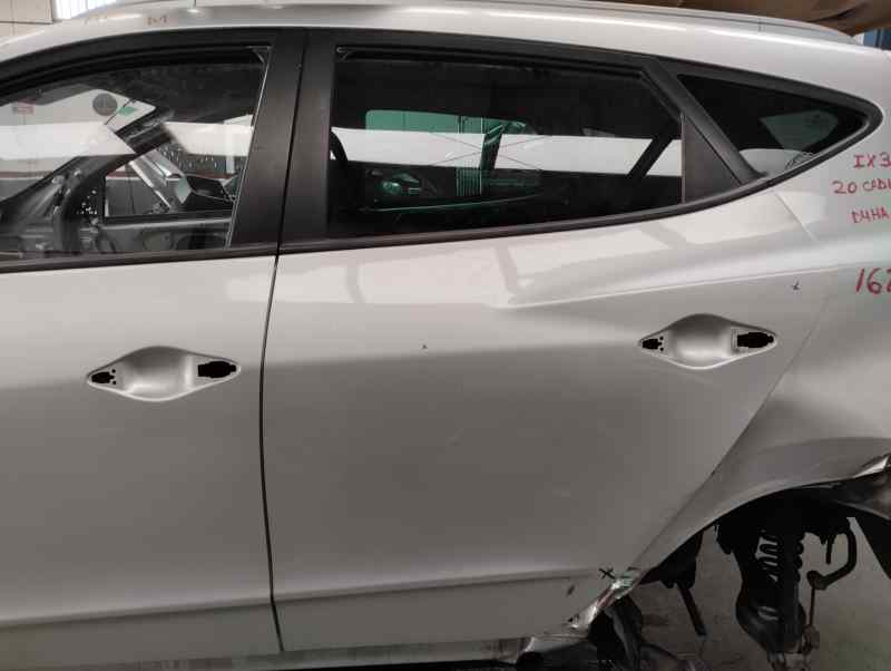 PUERTA TRASERA IZQUIERDA HYUNDAI IX35 2.0 CRDI MT 4WD 136CV