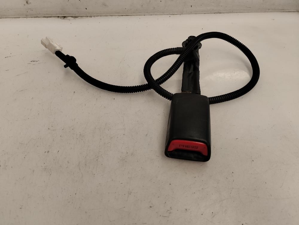 ANCLAJE CINTURON DELANTERO IZQUIERDO HYUNDAI I10 1.3 MT 87CV | 64KW