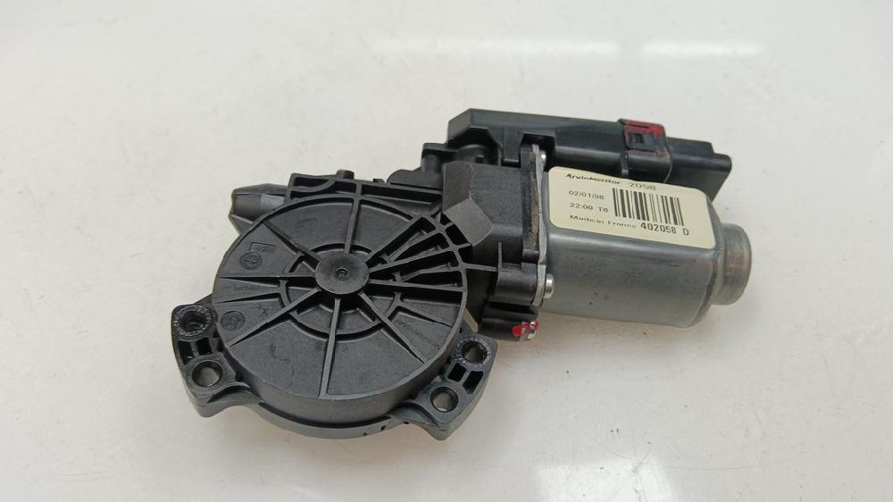 MOTOR ELEVALUNAS TRASERO DERECHO KIA CEED 1.6 MT 115CV | 86KW