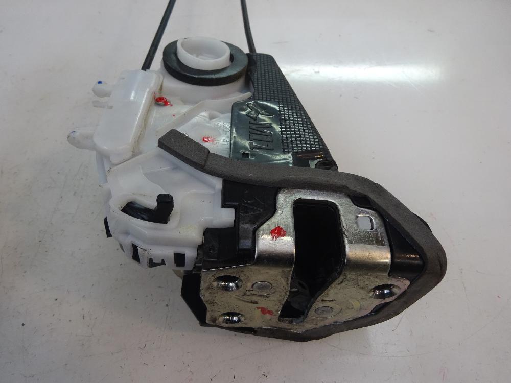 CERRADURA PUERTA TRASERA DERECHA TOYOTA YARIS 1.0 MT 69CV